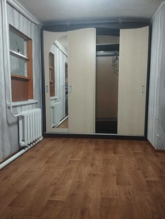 Продам 1/2 будинка район ХТЗ