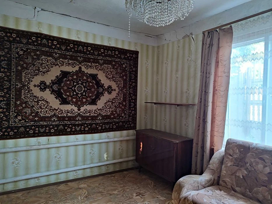 Продаж частини будинку зі своїм двором/Холодна Гора
