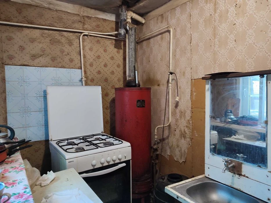 Продаж частини будинку зі своїм двором/Холодна Гора