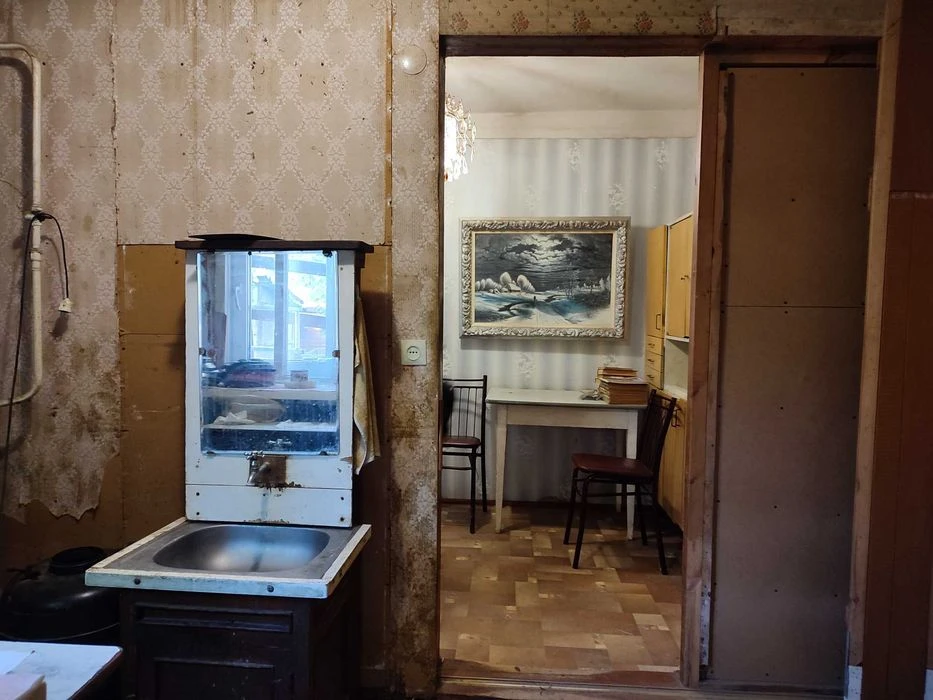 Продаж частини будинку зі своїм двором/Холодна Гора