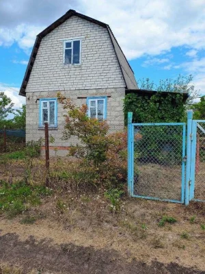 Продам дачний будинок із земельною ділянкою на «Світанку« («