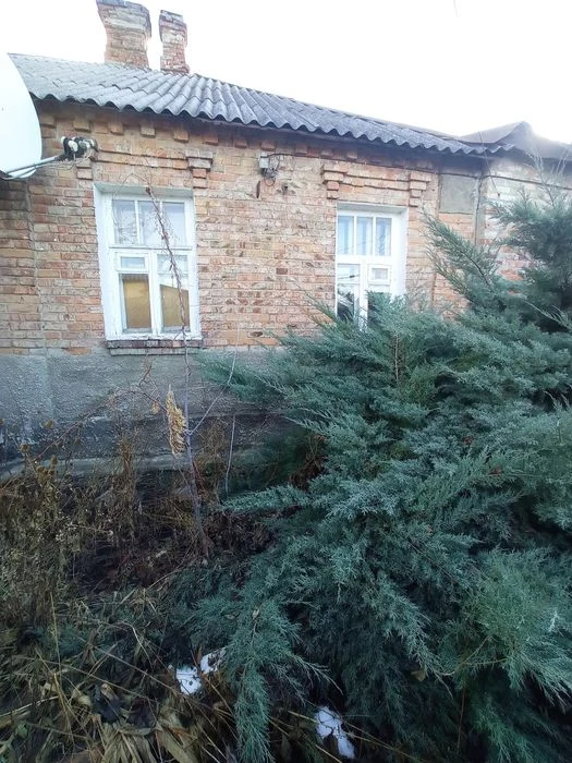 Срочно продам  часть дома  метро Спортивная