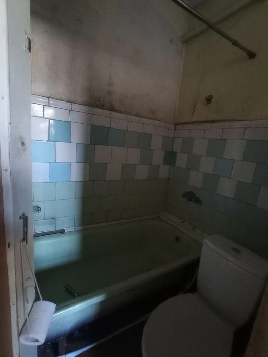 Срочно продам  часть дома  метро Спортивная