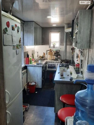 Продаж Частина будинку Основа
