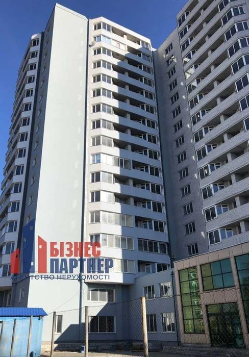 Продається простора 2-кімнатна квартира у сучасному будинку