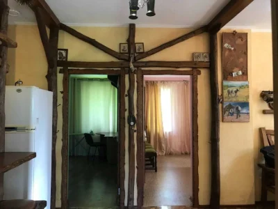Продам ДОМ . ст.МЕТРО Защитников Украины. 80 м.кв.