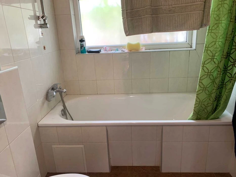 Продам ДОМ . ст.МЕТРО Защитников Украины. 80 м.кв.