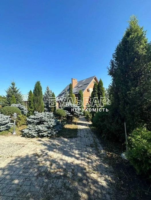 Продам ДОМ 2-х этаж. -  275 м2, Центр, м. Ярослава Мудрого,