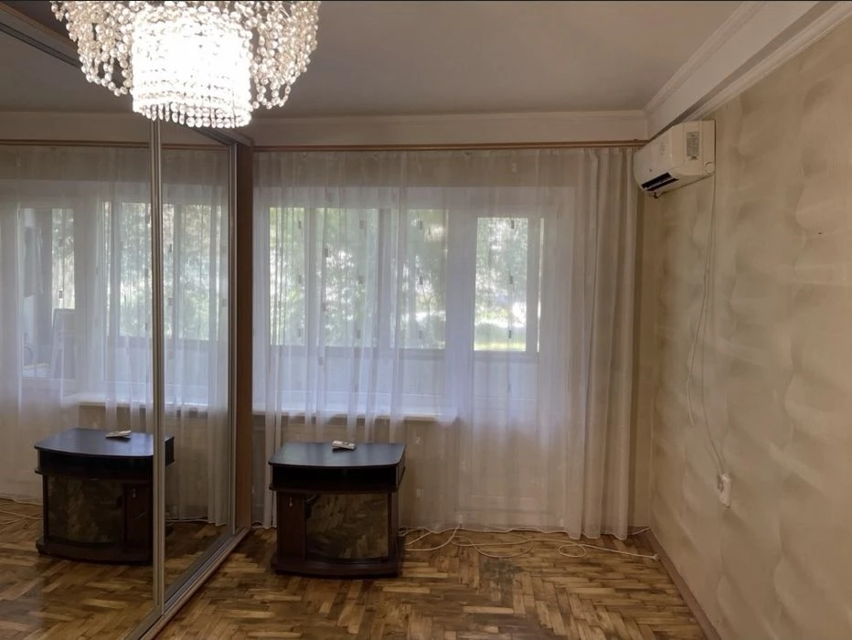 For sale 1 room apartment, Yuviveyny St., Khortytskyi district