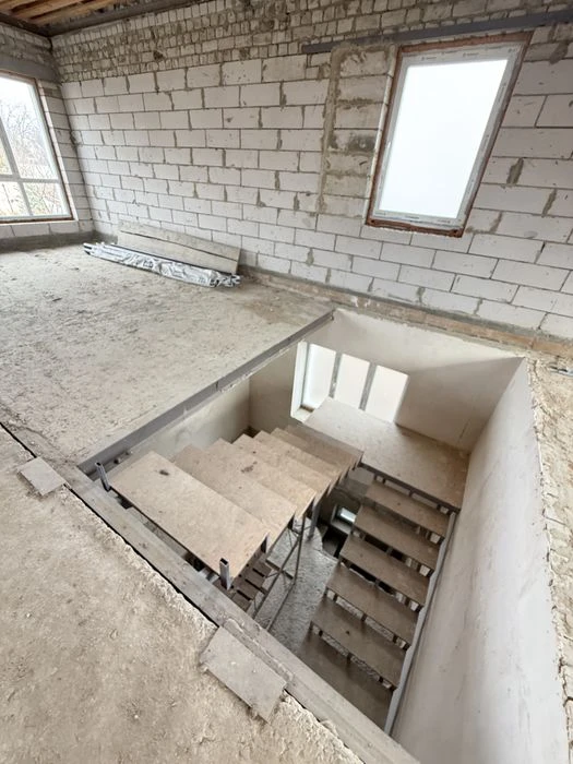 Продам двухэтажный дом, ул. Суворова (Татлина), 330 м2,