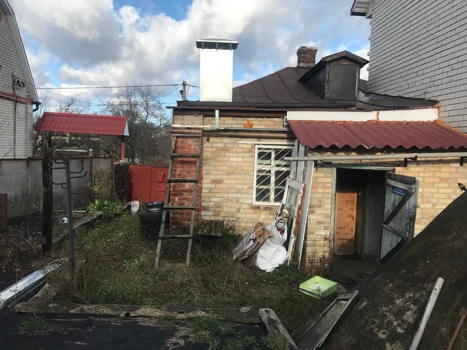 Продам 1/2 часть  дома на Холодной горе