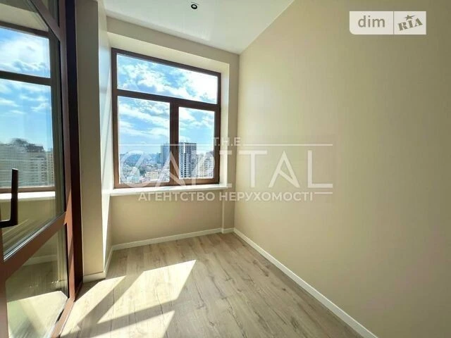 For sale 4-room apartment 269 sq. m. on Ivan Franko St. 4B • ID 34