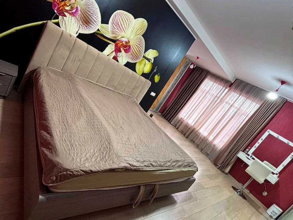 Будинок. Харків, Фестивальна вул.