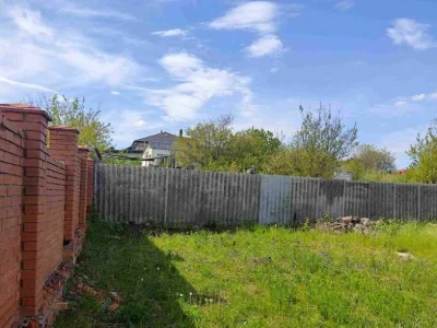 Ділянка. Харків, Ньютона вул.