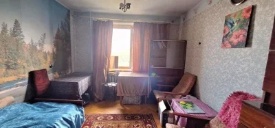 I am selling a 3-room apartment.