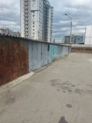Продам гараж возле метро Дворец Спорта, ГК За Рулем