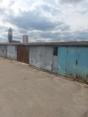Продам гараж возле метро Дворец Спорта, ГК За Рулем