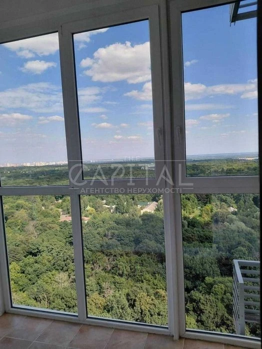 For sale 2-room apartment in the Teremky residential complex Feofaniya Lis