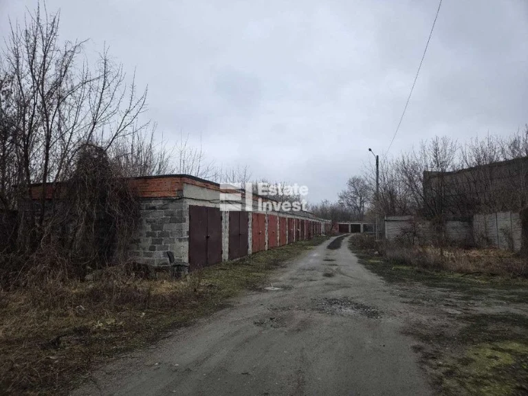 Продам комплекс гаражів по вул. Козакевича, 7