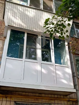Продається 2к квартира /Олекса Тихого 81/83
