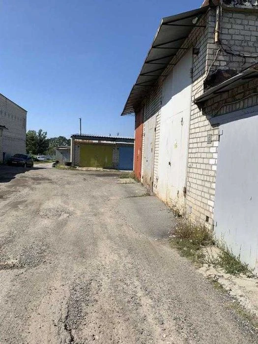 Продам подвійний бокс-гараж на Олексіївці з підвальним примі
