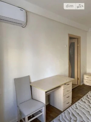 Продаж 1к квартири 30 кв. м на вул. Оріхуватська 11 • ID 347