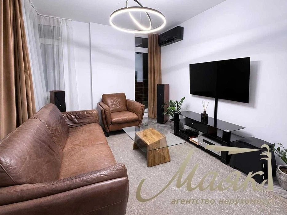 Продаж 3-кімнатної квартири в ЖК Central Park вул. Джона Мак