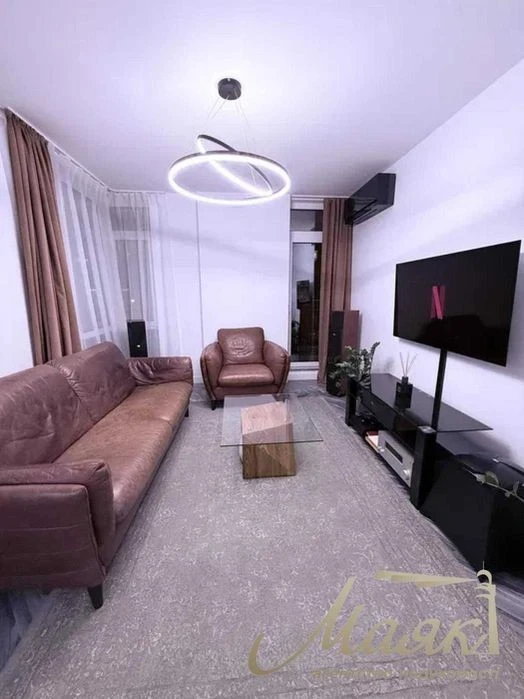 Продаж 3-кімнатної квартири в ЖК Central Park вул. Джона Мак