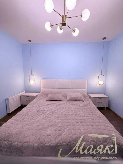 Продаж 3-кімнатної квартири в ЖК Central Park вул. Джона Мак