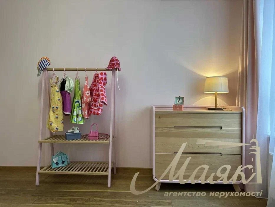 Продаж 3-кімнатної квартири в ЖК Central Park вул. Джона Мак
