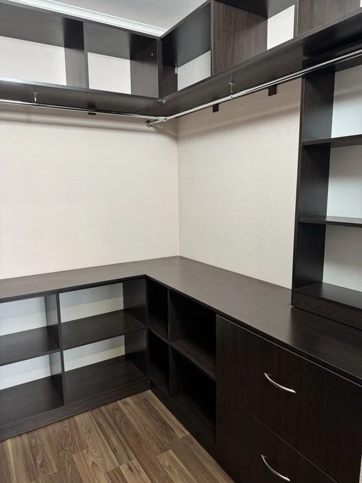 Продаж 3 кімнатна квартира вул. Максимовича 3 г ЖК 4 Сезони