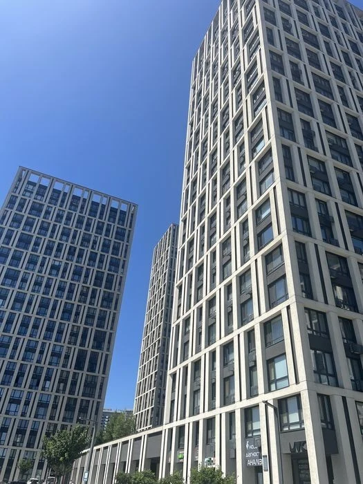Метро Славутич | Квартира 106,2 м² | Переобладнана у 3 окрем