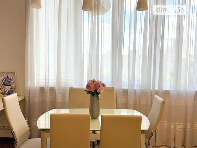 Продаж 2к квартири 63 кв. м на вул. Феодосійська 3В • ID 347