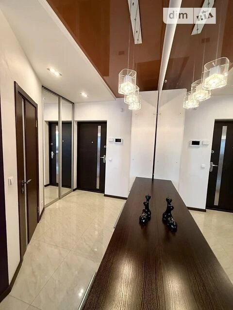 Продаж 2к квартири 63 кв. м на вул. Феодосійська 3В • ID 347