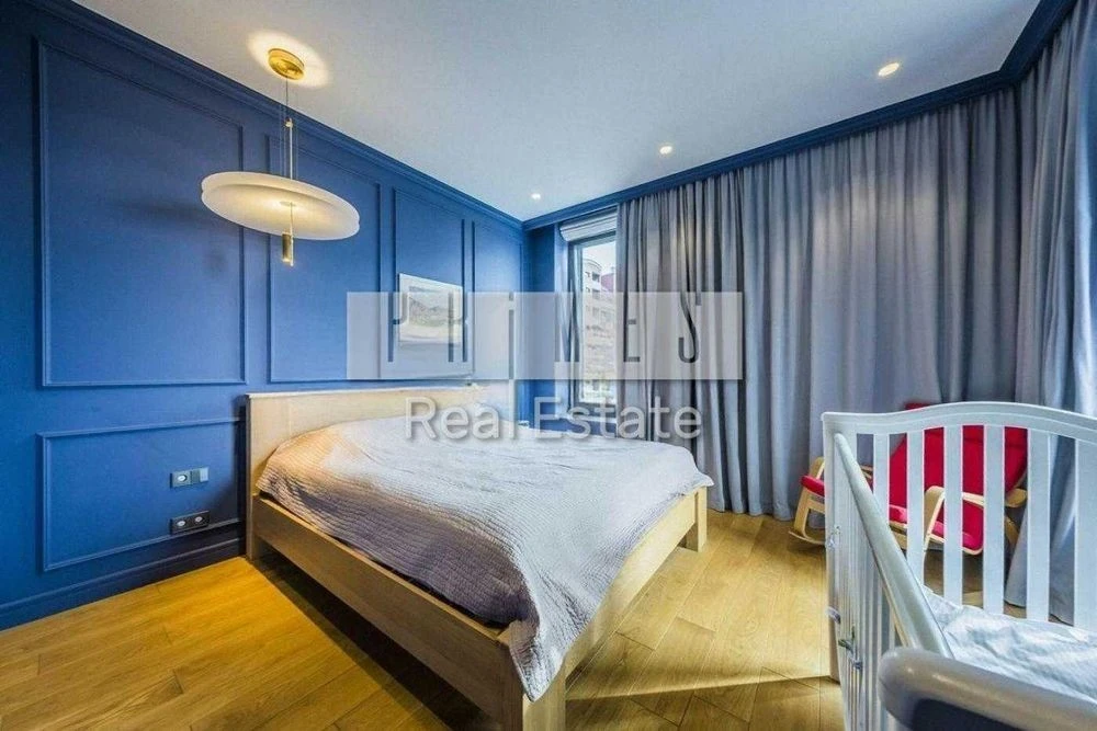 Продаж 3к квартира 135м2 ремонт Коновальця 26А Skyline Печер