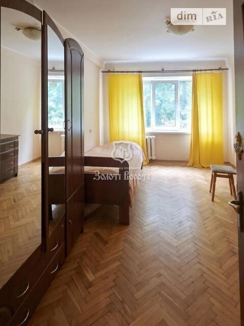 Продаж 2к квартири 45.5 кв. м на вул. Романа Ратушного 12 •