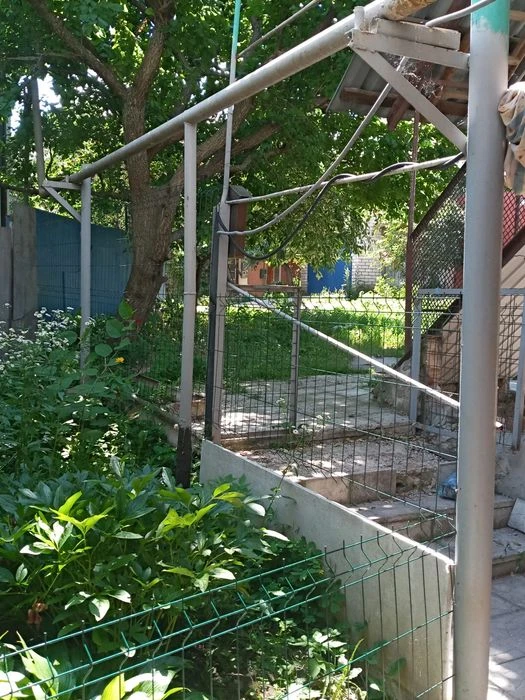 Cozy 3-room apartment for sale. In a beautiful residential area.