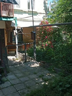 Cozy 3-room apartment for sale. In a beautiful residential area.