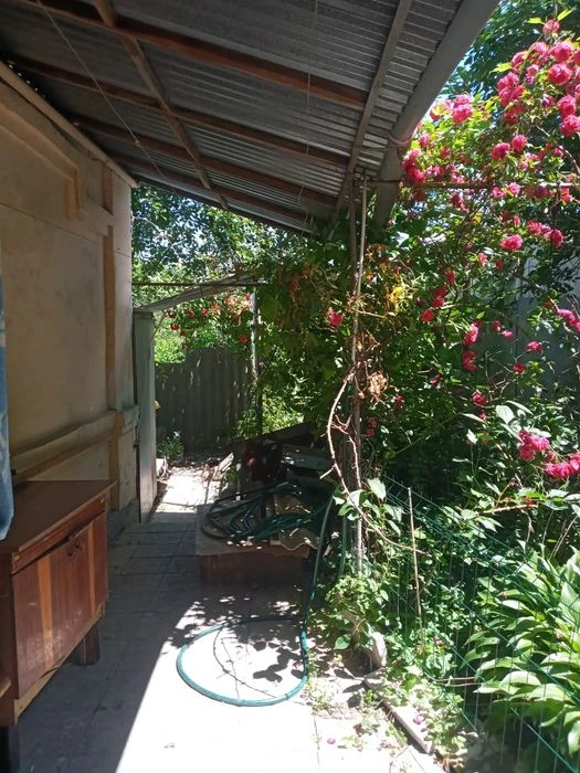 Cozy 3-room apartment for sale. In a beautiful residential area.