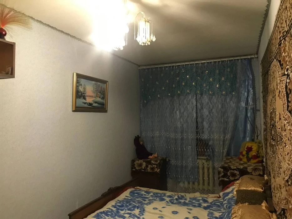 Cozy 3-room apartment for sale. In a beautiful residential area.