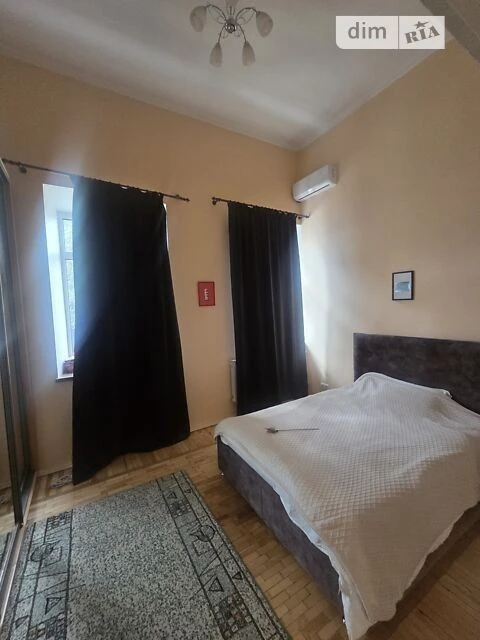 Продаж 2к квартири 52 кв. м на вул. Петра Сагайдачного 14В •