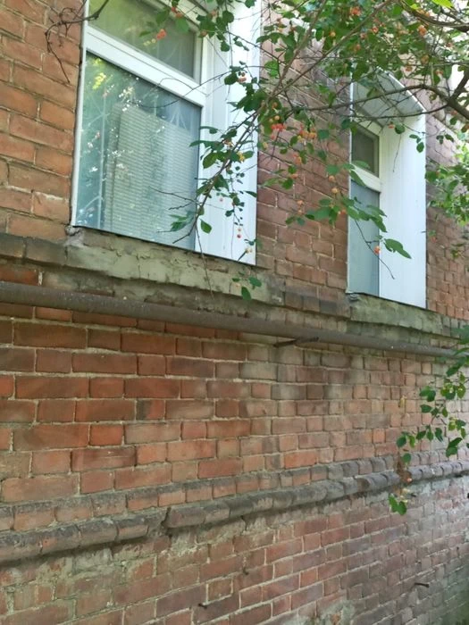 Cozy 3-room apartment for sale. In a beautiful residential area.
