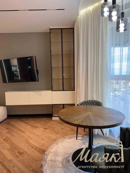 Продаж видової 2-кімнатної квартири в ЖК Delmar, Печерськ, Д