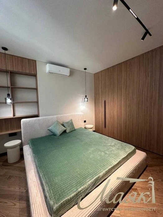 Продаж видової 2-кімнатної квартири в ЖК Delmar, Печерськ, Д