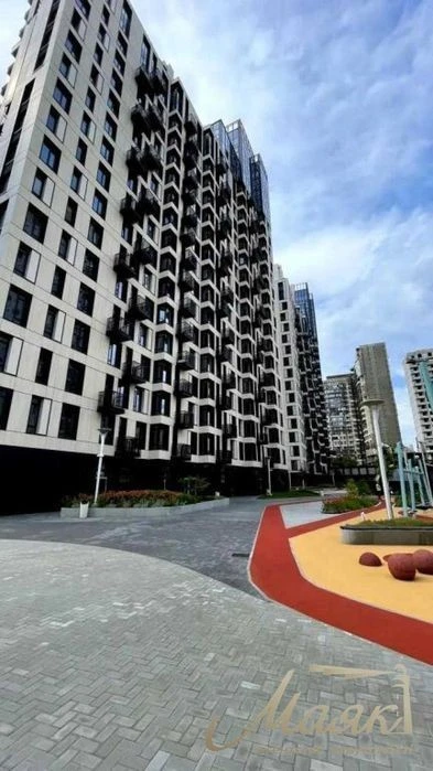 Продаж 3-кімнатної квартири 105м2 в ЖК TRIIINITY, Печерськ