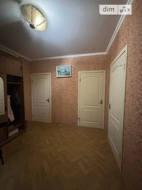 Продаж 3к квартири 72.1 кв. м на вул. Академіка Заболотного
