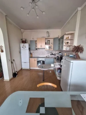 I will sell a 3-room apartment on Sribnokilsky St. 14-A, Poznań