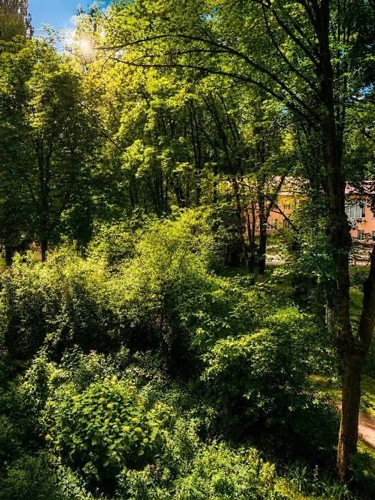 Вул. Михайла Донця, 18Б продаж 2х-кімнатної квартири