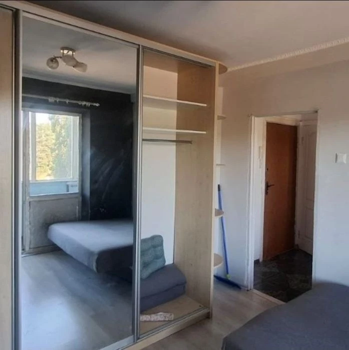 Продаж 1 кімнатної квартири, метро Лісова, Поповича 26