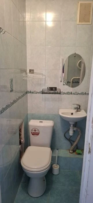 Продаж 1 кімнатної квартири, метро Лісова, Поповича 26